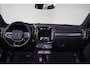 Volvo EX40 Ultra 82 kWh - Panorama/schuifdak - IntelliSafe Assist & Surround - 360º Camera - Harman/Kardon audio - Parkeersensoren voor & achter - Elektr. bedienb. voorstoelen met geheugen links - Draadloze tel. lader - Extra getint glas - 19' LMV