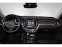 Volvo V60 T6 Recharge AWD Ultra Dark - Panorama/schuifdak - IntelliSafe Assist & Surround - Harman/Kardon audio - Parkeercamera achter - Verwarmde voorstoelen, stuur & achterbank - Parkeersensoren voor & achter - Elektr. bedienb. voorstoelen met geheugen - Extra getint glas - 19' LMV