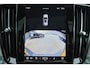 Volvo V60 T6 Recharge AWD Ultra Dark - Panorama/schuifdak - IntelliSafe Assist & Surround - Harman/Kardon audio - Parkeercamera achter - Verwarmde voorstoelen, stuur & achterbank - Parkeersensoren voor & achter - Elektr. bedienb. voorstoelen met geheugen - Extra getint glas - 19' LMV