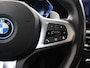 BMW 3-Serie Touring 330e | M-Pakket | Panoramadak | HUD | Curved Display | Sportstoelen | Adaptieve Cruise Control | Ele. verstelbare stoelen + Geheugen | Camera | DAB | Apple CarPlay/Android Auto | LED |