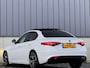 Alfa Romeo Giulia 2.0T 200PK Super Pano Leer Camera Apple-Carplay
