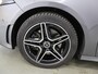 Mercedes-Benz A-klasse 250 e Business Line | AMG | Night | Panoramadak | Trekhaak | Rijassistentiepakket Plus | Sfeerverlichting | Stoelverwarming | Achteruitrijcamera |