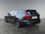 Volvo V60 2.0 T6 Plug-in hybrid AWD Plus Dark | Trekhaak | 360 graden camera | Verwarmde voorruit | Sportstoelen |
