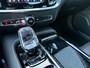 Volvo V60 2.0 T6 Plug-in hybrid AWD Plus Dark | Trekhaak | Verwarmde voorruit | 360 graden camera | Harman/Kardon |