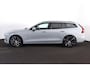 Volvo V60 T6 Recharge AWD Essential - IntelliSafe Assist & Surround - Parkeercamera achter - Verwarmde voorstoelen, stuur & achterbank - Parkeersensoren voor & achter - Extra getint glas - 18' LMV