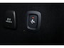 Volvo V60 T6 Recharge AWD Essential - IntelliSafe Assist & Surround - Parkeercamera achter - Verwarmde voorstoelen, stuur & achterbank - Parkeersensoren voor & achter - Extra getint glas - 18' LMV