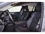 Volvo V60 T6 Recharge AWD Essential - IntelliSafe Assist & Surround - Parkeercamera achter - Verwarmde voorstoelen, stuur & achterbank - Parkeersensoren voor & achter - Extra getint glas - 18' LMV
