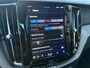 Volvo XC60 2.0 T6 Plug-in hybrid AWD Ultra Dark | Trekhaak | Panoramadak | Stoelverwarming | Head-up Display |