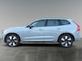 Volvo XC60 2.0 T6 Plug-in hybrid AWD Ultra Dark | Trekhaak | Panoramadak | Stoelverwarming | Head-up Display |