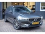 Volvo XC60 2.0 T8 AWD Inscription Pano|Luchtv|Trekh|19inch