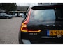 Volvo XC60 2.0 T8 AWD Inscription Pano|Luchtv|Trekh|19inch