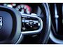 Volvo XC60 2.0 T8 AWD Inscription Pano|Luchtv|Trekh|SoH 84%