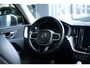 Volvo XC60 2.0 T8 AWD Inscription Pano|Luchtv|Trekh|19inch