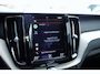 Volvo XC60 2.0 T8 AWD Inscription Pano|Luchtv|Trekh|SoH 84%