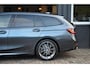 BMW 3-Serie Touring 320i Executive Edition, Hollands, NAP