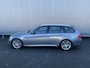 BMW 3-Serie Touring 320i M Sport Edition AUTOMAAT, 149Dkm.NAP, Leer, Navi, CC, PDC, LM, nw. APK – Inruil Mogelijk –