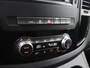 Mercedes-Benz Vito 114 CDI | L3 XL | AUT. | DUBBEL CABINE | NL AUTO | DEALER ONDERHOUDEN | 2X ZIJSCHUIFDEUR | ACHTERDEUREN | CAMERA | STOELVERWARMING | CRUISE | CLIMA | CARPLAY EN ANDROID AUTO | 2500 KG AHW TREKHAAK