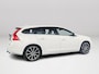 Volvo V60 2.4 D5 Twin Engine Hybride Special Edition | Parkeersensoren | Stoelverwarming | Elektrische stoelen | Trekhaak