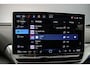 Volkswagen ID.4 Limited Edition 170pk Automaat Adaptive cruise control, Achteruitrijcamera, Navigatie, Stoelverwarming, Parkeersensoren, Stuurwiel verwarmd, App connect, LED koplampen
