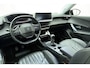 Peugeot 2008 1.2 PureTech 130pk Allure | Leer Pakket | Massage Stoelen | Elektrisch verstelbare bestuurdersstoel | Achteruitrij Camera | Trekhaak