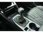Peugeot 2008 1.2 PureTech 130pk Allure | Leer Pakket | Massage Stoelen | Elektrisch verstelbare bestuurdersstoel | Achteruitrij Camera | Trekhaak