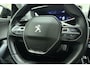Peugeot 2008 1.2 PureTech 130pk Allure | Leer Pakket | Massage Stoelen | Elektrisch verstelbare bestuurdersstoel | Achteruitrij Camera | Trekhaak