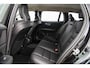 Volvo V60 2.0 B3 Plus Bright | Trekhaak | Adaptieve Cruise Control | Google Navigatie | Lederen bekleding | Stoel- en stuurverwarming | Elektrisch verstalbare voorstoelen |