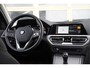 BMW 3-Serie 318i Business Edition Plus BJ2022 Lmv | Led | Pdc | Navi | Achteruitrijcamera | Virtual cockpit | Climate control | Cruise control | Sportstoelen | Verwarmde voorstoelen | Lederen bekleding | Getint glas