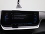 Peugeot e-2008 EV GT 50 kWh | Apple Carplay/Android Auto | Achteruitrijcamera | Cruise Control | Stoelverwarming | Lederen Bekleding |