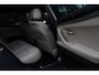 BMW 5-Serie Touring 520d M Sport Edition Aut. | M-Pakket | Champagner Quarz | Full Led | Lederen Dashboard | Rijstrooksensor |