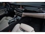 BMW 5-Serie Touring 520d M Sport Edition Aut. | M-Pakket | Champagner Quarz | Full Led | Lederen Dashboard | Rijstrooksensor |