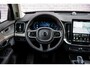 Volvo XC90 2.0 T8 Plug-in hybrid AWD Ultra Dark | Luchtvering | Trekhaak | Massagestoelen | Bowers & Wilkins Audio | Panoramadak |