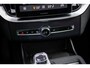 Volvo XC90 2.0 T8 Plug-in hybrid AWD Ultra Dark | Facelift | Black Edtion | Luchtvering | 22" Wielen | Trekhaak | Massagestoelen | Bowers & Wilkins Audio | Panoramadak |