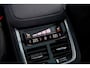 Volvo XC90 2.0 T8 Plug-in hybrid AWD Ultra Dark | Facelift | Black Edtion | Luchtvering | 22" Wielen | Trekhaak | Massagestoelen | Bowers & Wilkins Audio | Panoramadak |