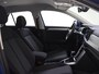 Volkswagen T-Roc 1.5 TSI Life | Parkeerassistent | Stoel- en stuurwielverwarming | CarPlay | Adaptieve cruise control | Climate control | Achteruitrijcamera | Elektrisch inklapbare buitenspiegels |
