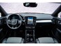 Volvo XC40 2.0 B4 Plus Dark | Adaptieve Cruise control | BLIS Dodehoek detectie | Stoel + Stuurverwarming | Keyless | Elektr. Stoelen | Memory | Trekhaak | Parkeercamera | Harman Kardon Audio