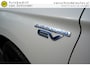 Mitsubishi Outlander 2.0 PHEV EXECUTIVE EDITION ORIGINEEL NEDERLANDS CAMERA AFN.TREKHAAK NAVIGATIE CLIMA CRUISE PDC V+A 19INCH 4X ALL SEASON BANDEN BLUETOOTH ENZ...