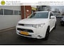 Mitsubishi Outlander 2.0 PHEV EXECUTIVE EDITION ORIGINEEL NEDERLANDS CAMERA AFN.TREKHAAK NAVIGATIE CLIMA CRUISE PDC V+A 19INCH 4X ALL SEASON BANDEN BLUETOOTH ENZ...