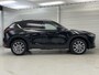 Mazda CX-5 2.0 SkyActiv-G 165 Business Luxury / Eerste Eigenaar / Trekhaak 2000 KG / Lederen Bekleding / Memory Seats / HUD / Bose Audio / Stoelverwarming en Ventilatie / Navigatie / Camera /