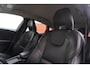 Volvo V40 2.0 T2 Nordic+ | Standkachel | Stoepverwarming | Climate Control | 16 inch |