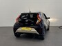 Toyota Aygo X 1.0 VVT-i Automaat Pulse | Navigatie | Apple Carplay/Android Auto | Camera | 17" Lichtmetalen Velgen | Climate Control | Adaptive Cruise Control | Two Tone