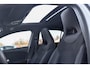 Mercedes-Benz A-klasse 200 AMG- Line. Pano, Keyless, Camera, Stuurverwarming, Sfeer!