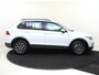Volkswagen Tiguan 1.4 TSI eHybrid Life | SoH 99% | Trekhaak | Parkeerassistent | Digital cockpit Pro | Adaptieve cruise control | Dodehoek detectie | Navigatie | Stoel- en stuurwielverwarming |