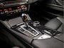 BMW 5-Serie Touring 528i Sport 245Pk Automaat (GROOT NAVI, LEDER, SCHERMEN ACHTERIN, MEMORY SEATS, CAMERA, COMFORTSTOELEN, GETINT GLAS, LED, NIEUWSTAAT)