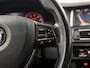BMW 5-Serie Touring 528i Sport 245Pk Automaat (GROOT NAVI, LEDER, SCHERMEN ACHTERIN, MEMORY SEATS, CAMERA, COMFORTSTOELEN, GETINT GLAS, LED, NIEUWSTAAT)