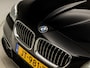 BMW 5-Serie Touring 528i Sport 245Pk Automaat (GROOT NAVI, LEDER, SCHERMEN ACHTERIN, MEMORY SEATS, CAMERA, COMFORTSTOELEN, GETINT GLAS, LED, NIEUWSTAAT)