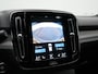 Volvo XC40 T5 Recharge R-Design Plug In Hybrid 262pk Dealer O.H. PHEV | Trekhaak Af Fabriek | Camera | Alcantara Sportstoelen Memory & Verwarmd | Stuur Verwarmd | Apple Carplay | Keyless | Virtual | Cruise Control | Navigatie | DAB |