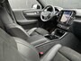 Volvo XC40 Recharge P8 AWD R-Design Driver assist/ Climate /Park assit/ extra getint glas/ 20 inch/ nubuck bekleding