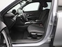 Peugeot e-2008 EV Active Pack 50 kWh | Carplay | Navigatie | Bluetooth | CruiseControl |
