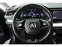 Skoda Octavia Combi 1.0 e-TSI 110pk DSG Business Edition Plus Trekhaak Panoramadak Camera Head-Up Stoelverwarming Keyless Virtual Cockpit Navigatie